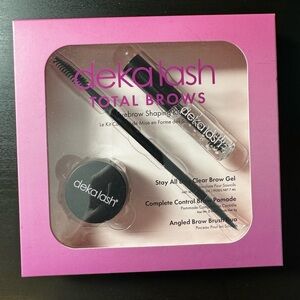 DekaLash total brows in taupe